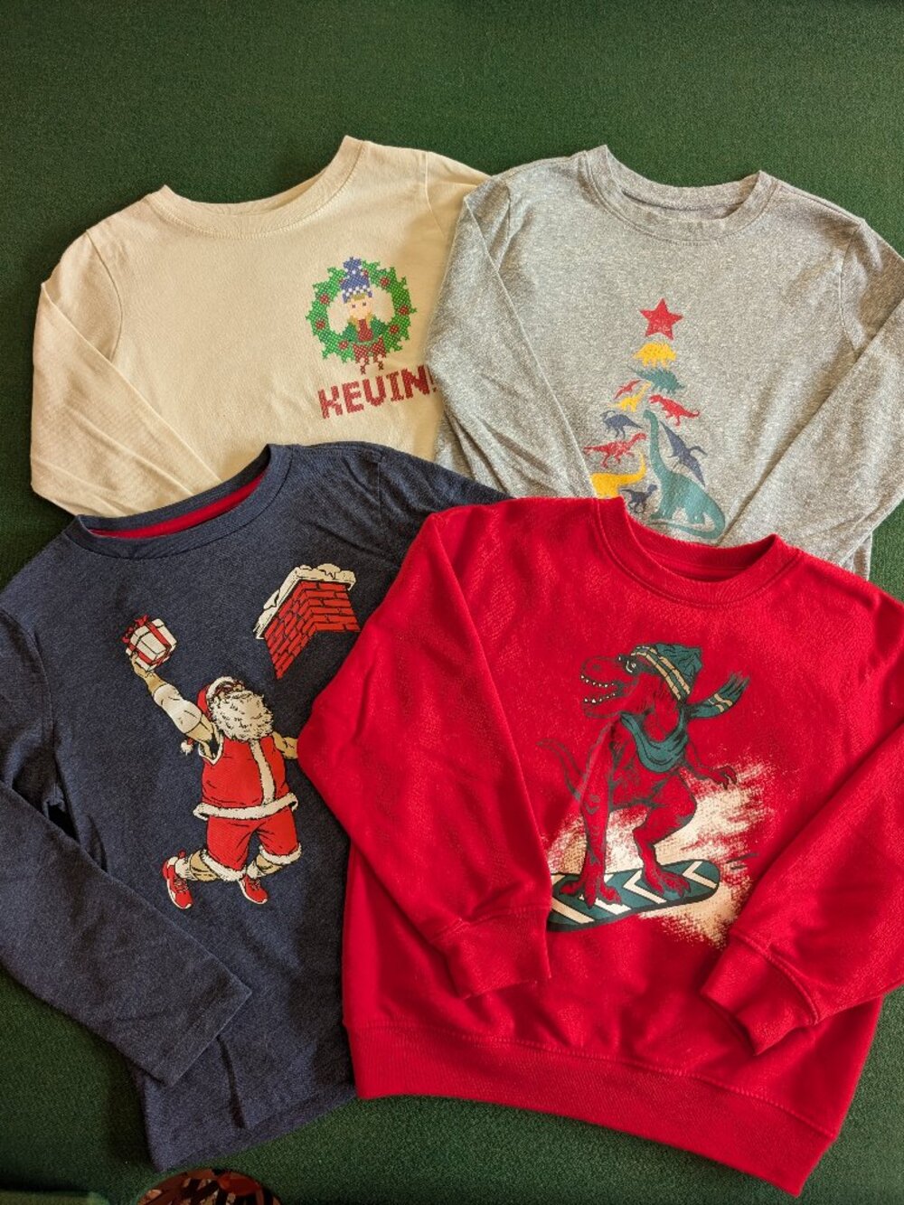 Bundle Boy's Holiday Long Sleeve T-shirts 6 💙